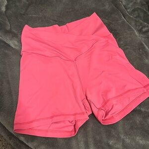 Arie pink shorts